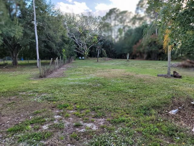 7820 Rich RD, Fort Myers, FL 33917