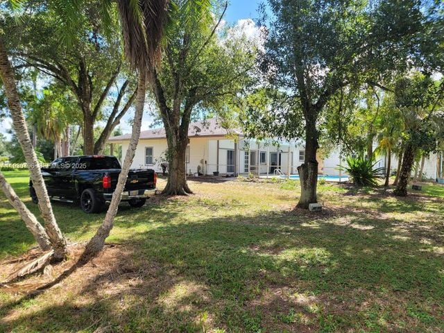 7820 Rich RD, Fort Myers, FL 33917