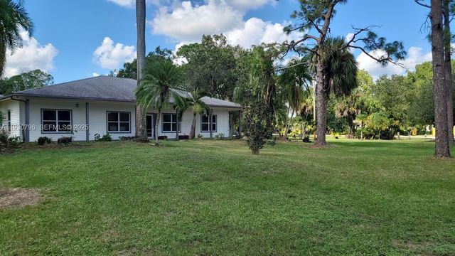 7820 Rich RD, Fort Myers, FL 33917