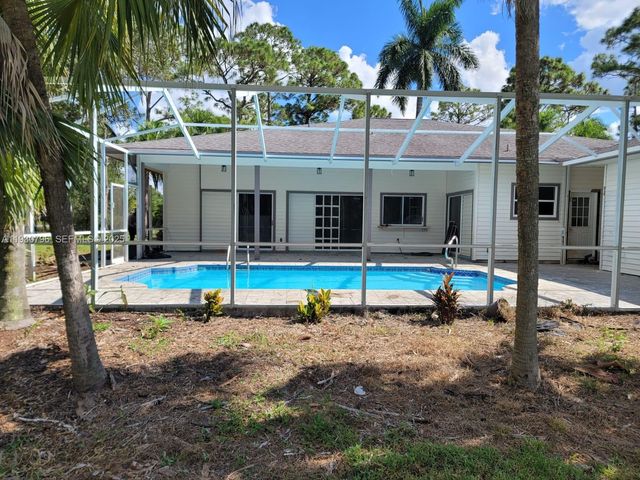 7820 Rich RD, Fort Myers, FL 33917