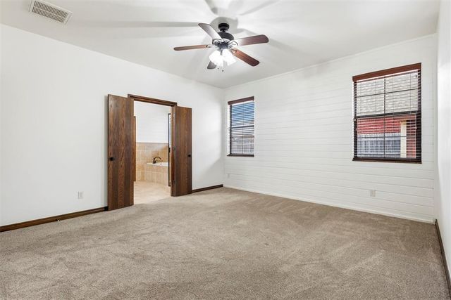 3001 Prairie Field Lane, Moore, OK 73160