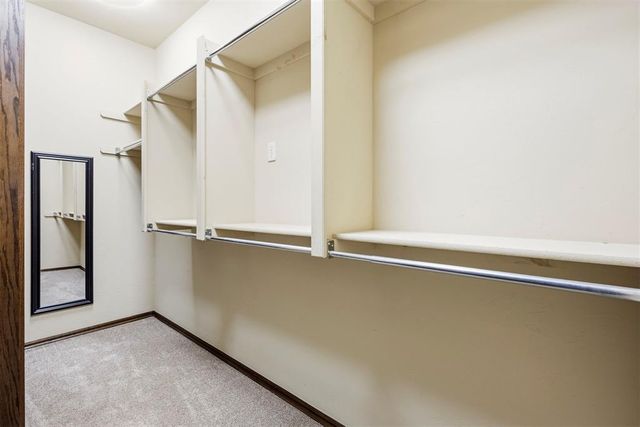 3001 Prairie Field Lane, Moore, OK 73160