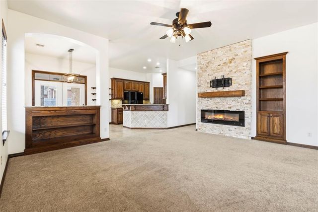 3001 Prairie Field Lane, Moore, OK 73160