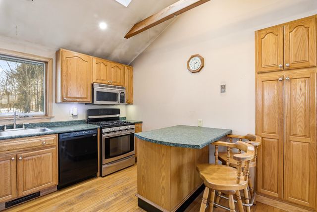 11 Lamson Lane, Hampton, NH 03842