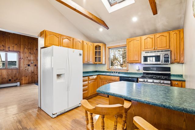 11 Lamson Lane, Hampton, NH 03842