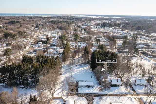 11 Lamson Lane, Hampton, NH 03842