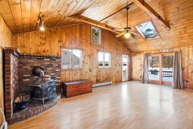 11 Lamson Lane, Hampton, NH 03842