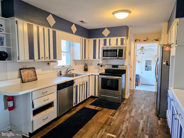 1905 BAYSIDE DR, Chester, MD 21619