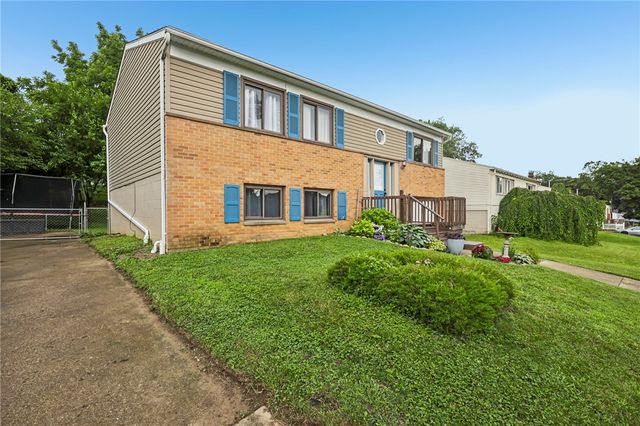 336 Farnsworth Drive, West Carrollton, OH 45449