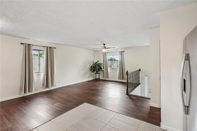 336 Farnsworth Drive, West Carrollton, OH 45449