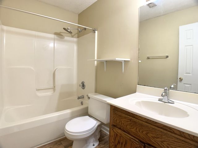 1112 Keith Ave, Oak Grove, KY 42262