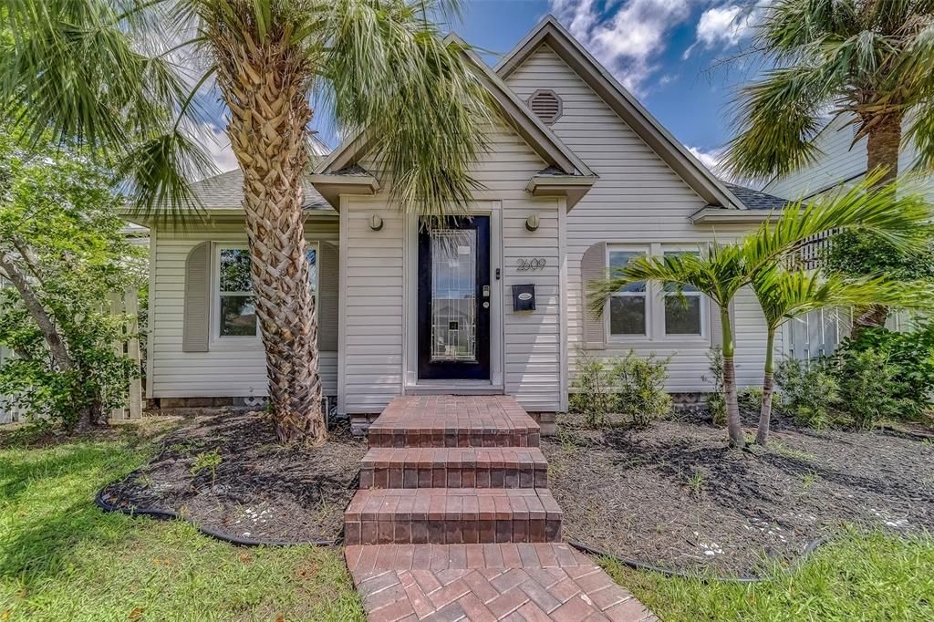 2609 DARTMOUTH AVENUE N, St Petersburg, FL 33713