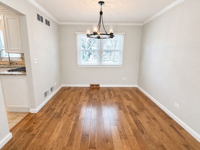 5N575 Abilene Trail, Bloomingdale, IL 60108