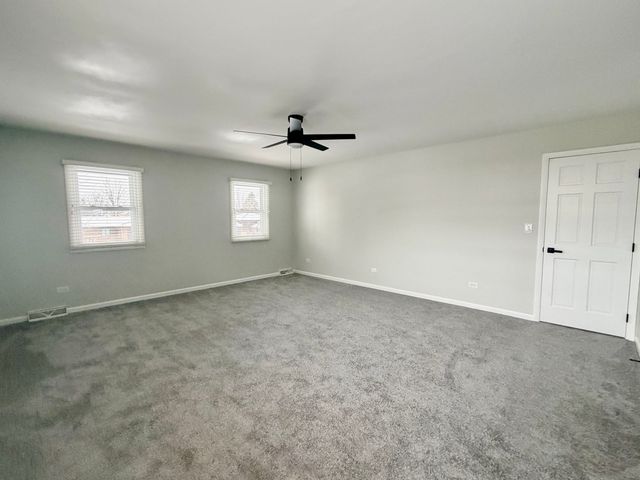 5N575 Abilene Trail, Bloomingdale, IL 60108