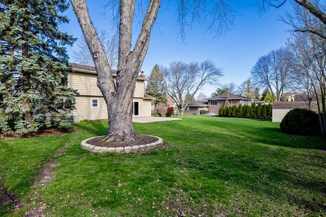 5N575 Abilene Trail, Bloomingdale, IL 60108