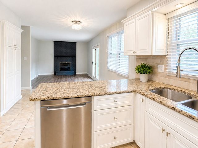 5N575 Abilene Trail, Bloomingdale, IL 60108
