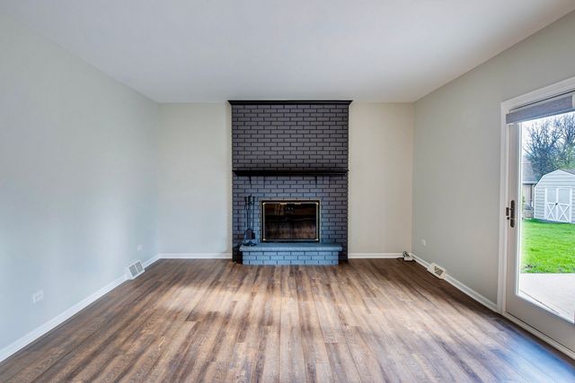 5N575 Abilene Trail, Bloomingdale, IL 60108