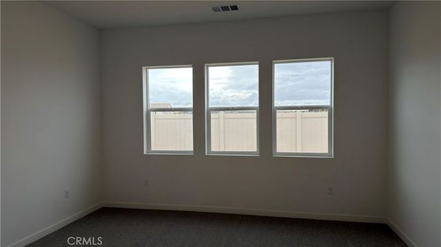6438 Castle Crags Avenue, Hesperia, CA 92345