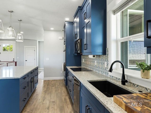 4950 W Columbia Rd, Nampa, ID 83687