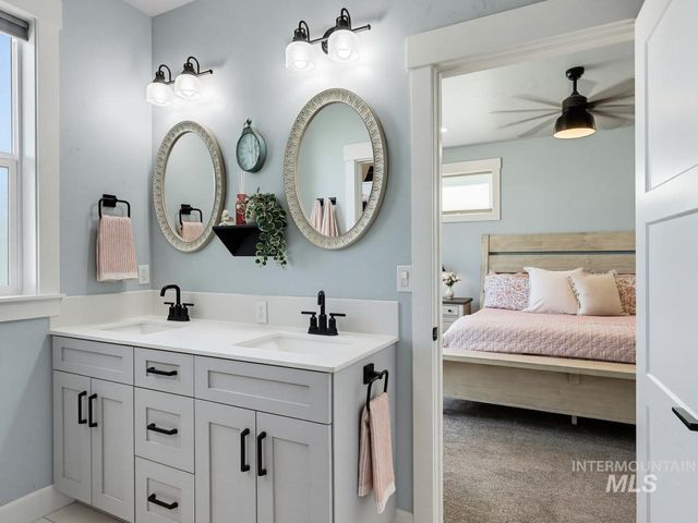4950 W Columbia Rd, Nampa, ID 83687