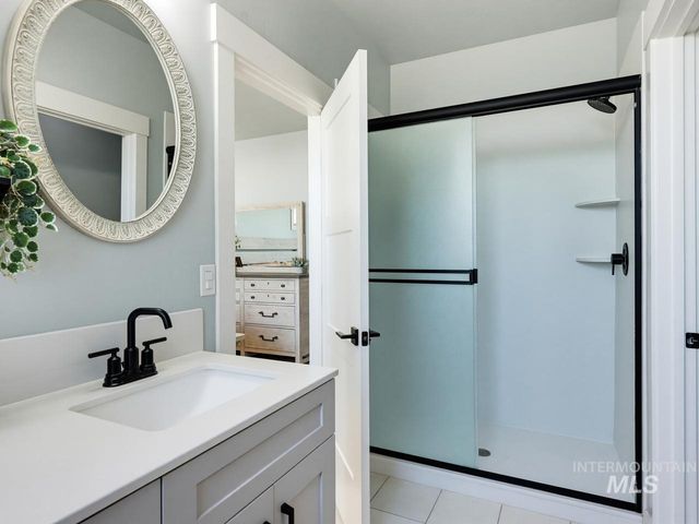 4950 W Columbia Rd, Nampa, ID 83687