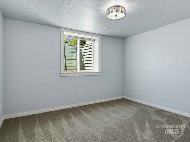 4950 W Columbia Rd, Nampa, ID 83687