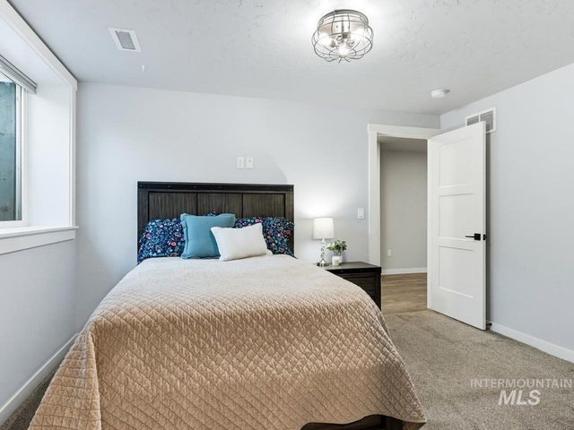 4950 W Columbia Rd, Nampa, ID 83687