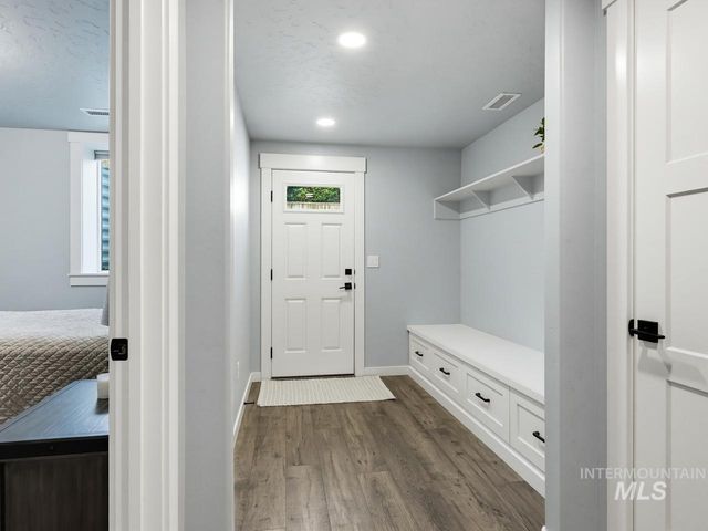 4950 W Columbia Rd, Nampa, ID 83687
