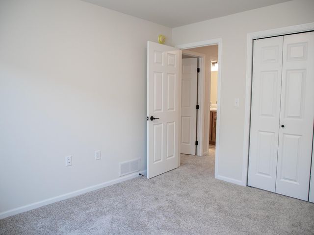 2962 74 Avenue S, Fargo, ND 58104