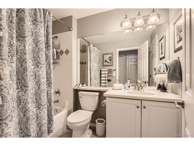 601 Clarendon Loop, Castle Pines, CO 80108