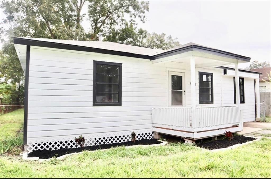 5122 Higgins Street, Houston, TX 77033