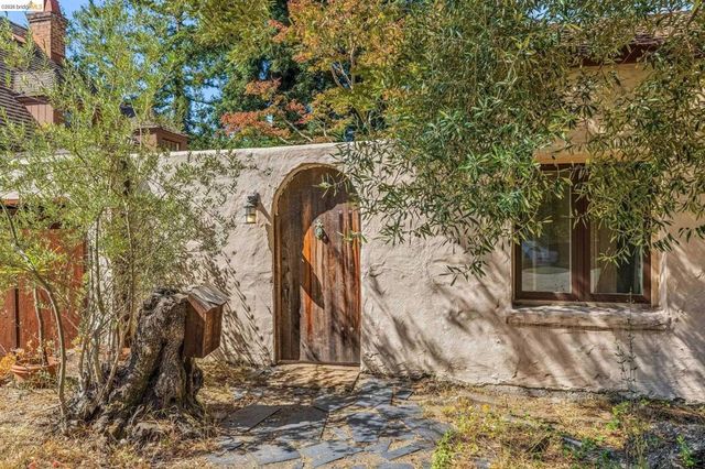 1466 Scenic Ave, Berkeley, CA 94708