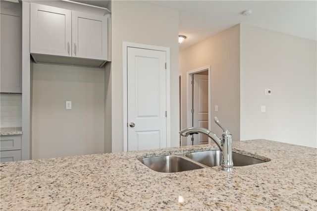 978 Valley Rock Drive, Lithonia, GA 30058