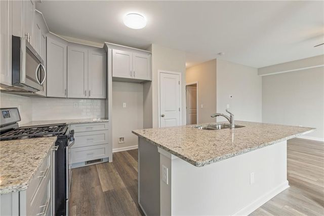 978 Valley Rock Drive, Lithonia, GA 30058