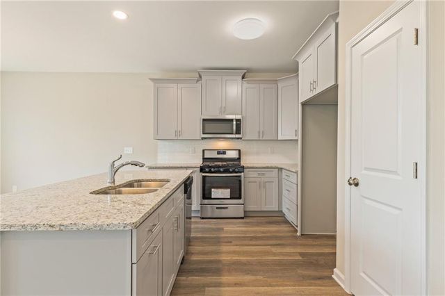 978 Valley Rock Drive, Lithonia, GA 30058