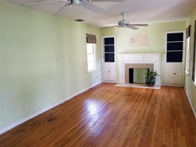 2611 4TH AVENUE N, St Petersburg, FL 33713