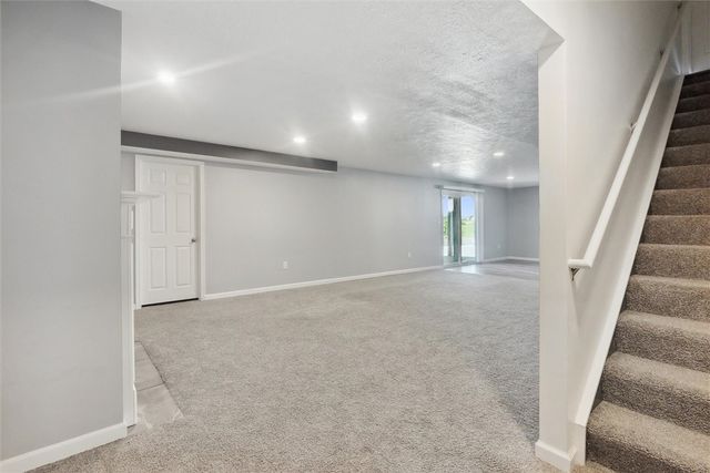 612 Setter Ln, Jefferson Hills, PA 15025