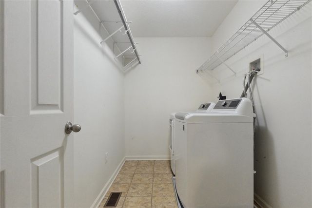 612 Setter Ln, Jefferson Hills, PA 15025