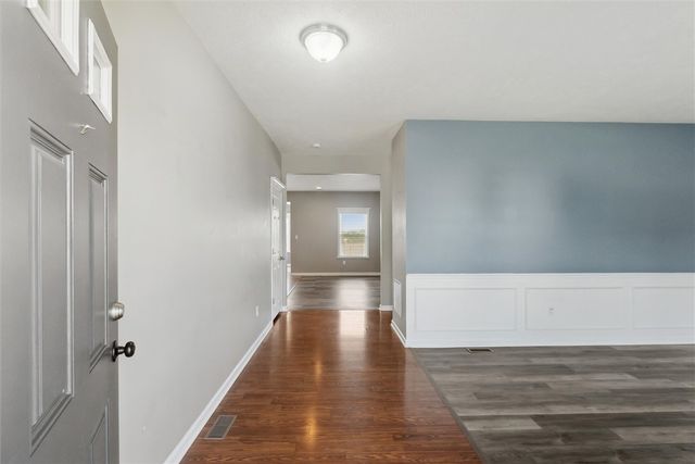 612 Setter Ln, Jefferson Hills, PA 15025