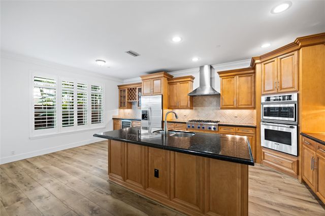 218 NE 15th Ave 218, Fort Lauderdale, FL 33301