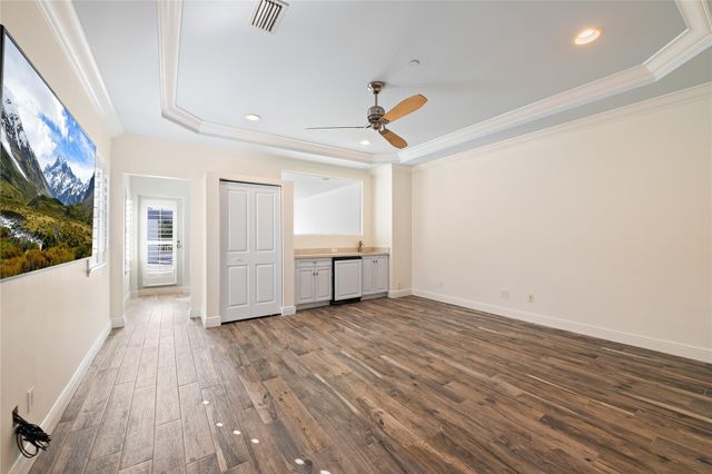 218 NE 15th Ave 218, Fort Lauderdale, FL 33301