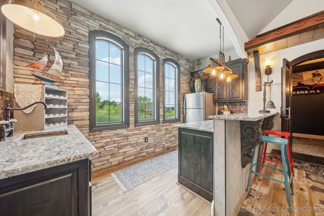 30907 E 68th Street S, Broken Arrow, OK 74014