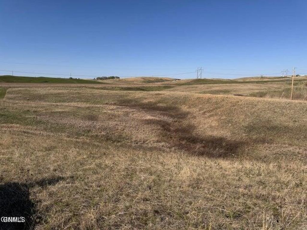 Xxx Trogstad Avenue, Williston, ND 58801 photo 3