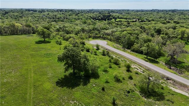 5201 W 188th Terrace, Stilwell, KS 66085