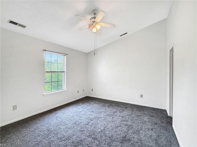 3612 Essex Pond QUAY, Virginia Beach, VA 23462