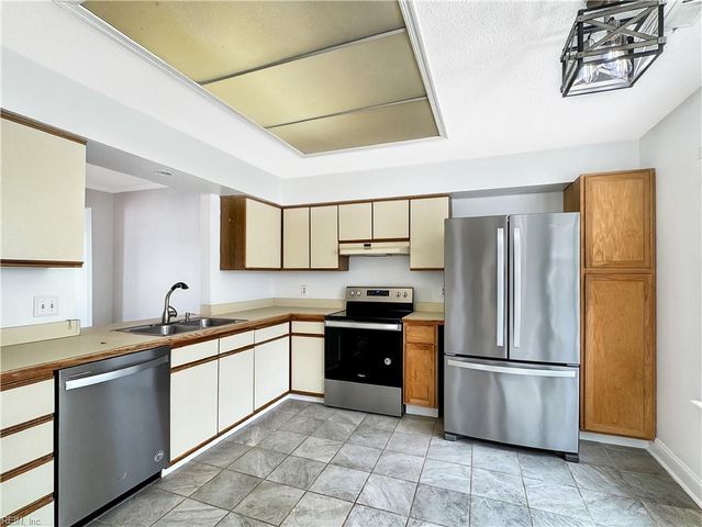 3612 Essex Pond QUAY, Virginia Beach, VA 23462