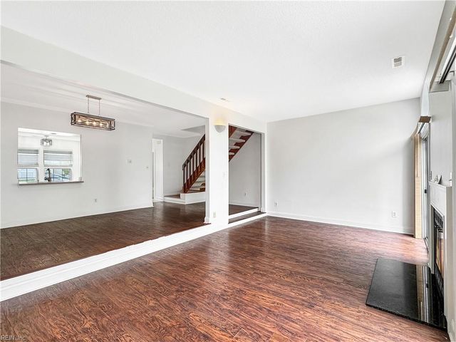 3612 Essex Pond QUAY, Virginia Beach, VA 23462