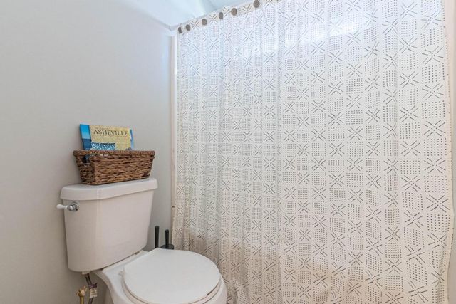 2458 Crestview Avenue, Decatur, GA 30032