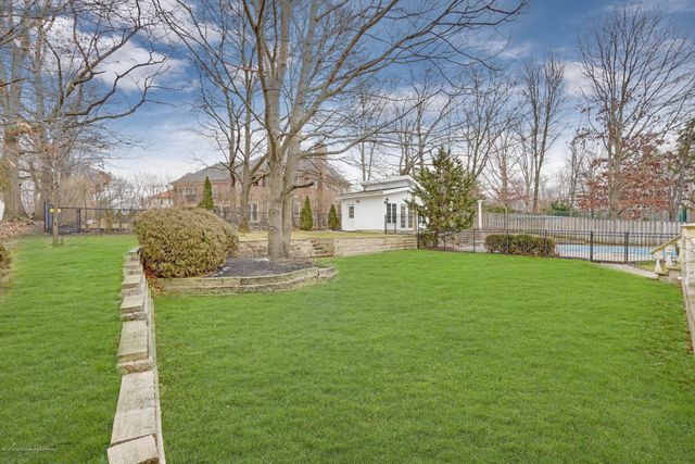 90 Georgetown Road, Eatontown, NJ 07724