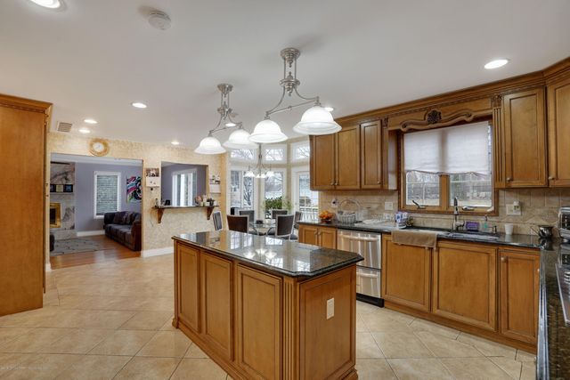 90 Georgetown Road, Eatontown, NJ 07724
